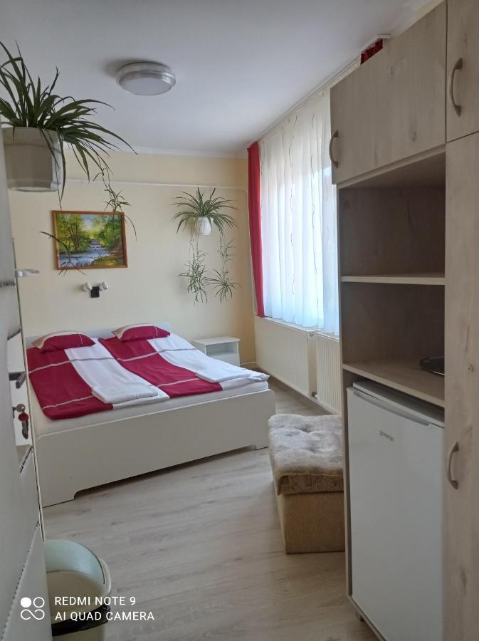 Hotel Akac Vendeghaz Eger Zewnętrze zdjęcie