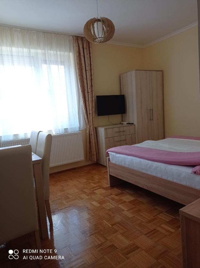 Hotel Akac Vendeghaz Eger Zewnętrze zdjęcie