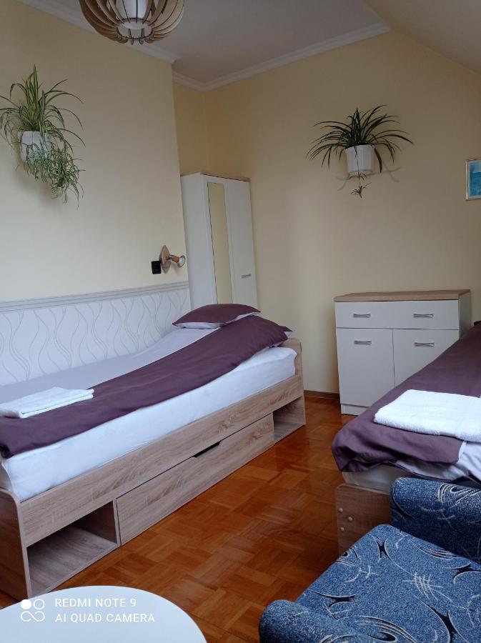 Hotel Akac Vendeghaz Eger Zewnętrze zdjęcie