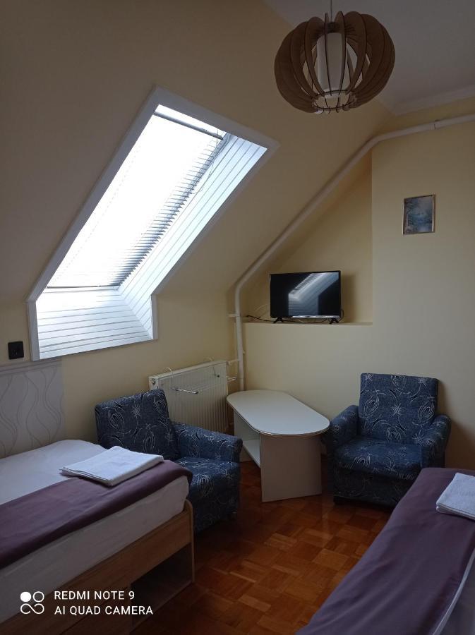 Hotel Akac Vendeghaz Eger Zewnętrze zdjęcie